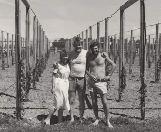 1975-